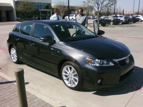 Toyota and Lexus 065 White Gold Crystal Color Match Wrap article photo