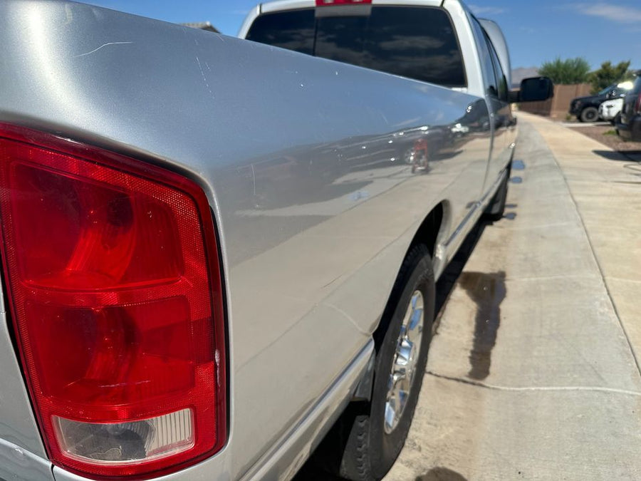 2003 Dodge Ram 2500 MANUAL TRANSMISSION - CUMMINS 5.9 DIESEL - FOR SALE -