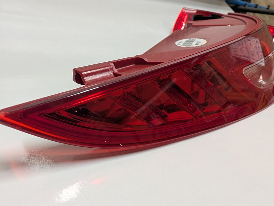 PORSCHE ORIGINAL OEM 911 991 TAIL LIGHT SET Right and Left Like new Condition