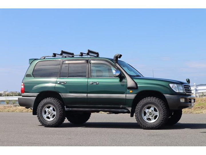 1999 Toyota Land Cruiser 100 VX diesel 4WD in dark green