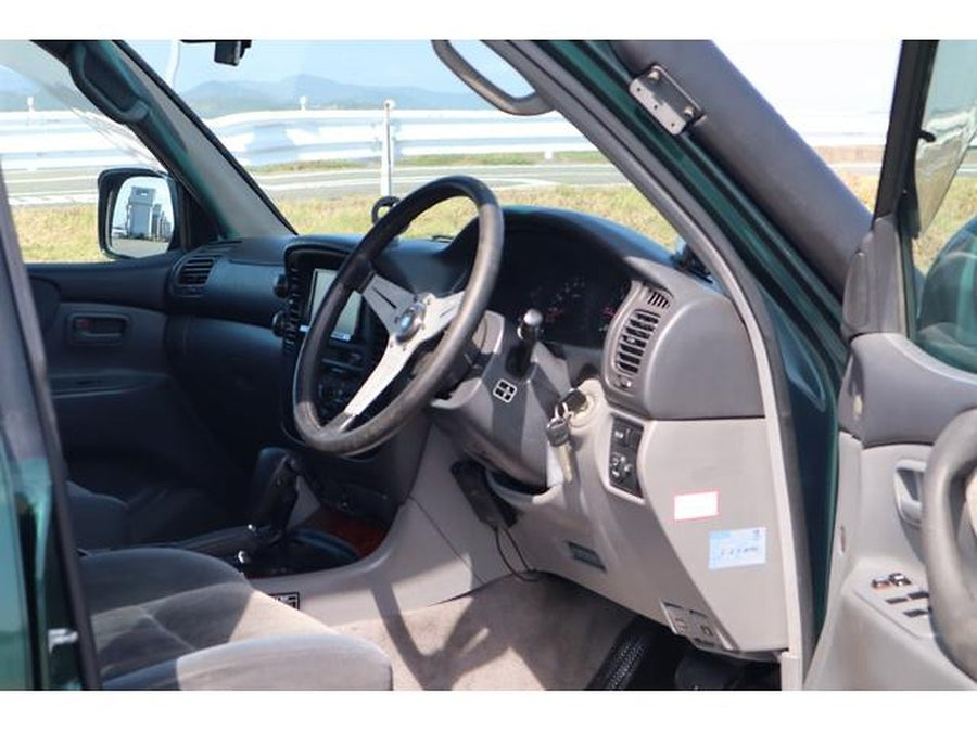 1999 Toyota Land Cruiser 100 VX – Diesel 4WD SUV - Import from Japan