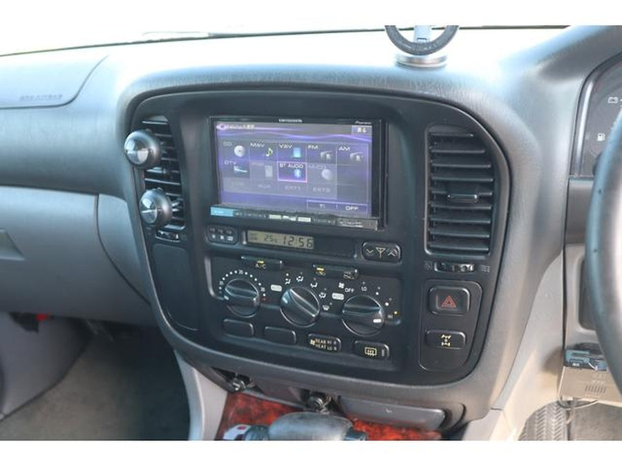 1999 Toyota Land Cruiser 100 VX – Diesel 4WD SUV - Import from Japan