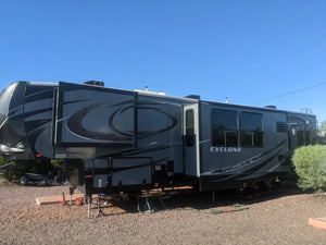 2015 Heartland Cyclone HD 4200 - Toy Hauler SIDE PATIO