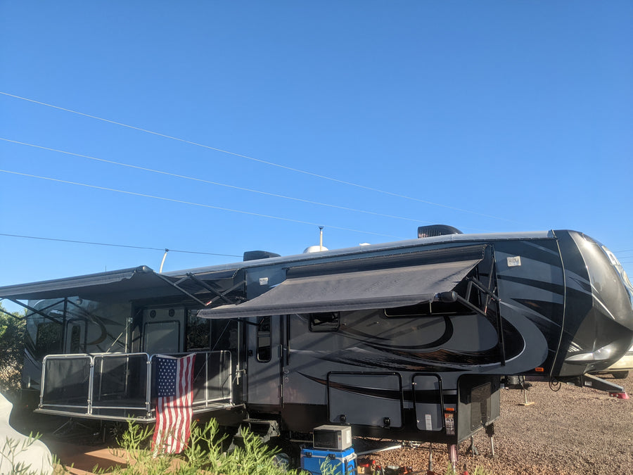 2015 Heartland Cyclone HD 4200 - Toy Hauler SIDE PATIO